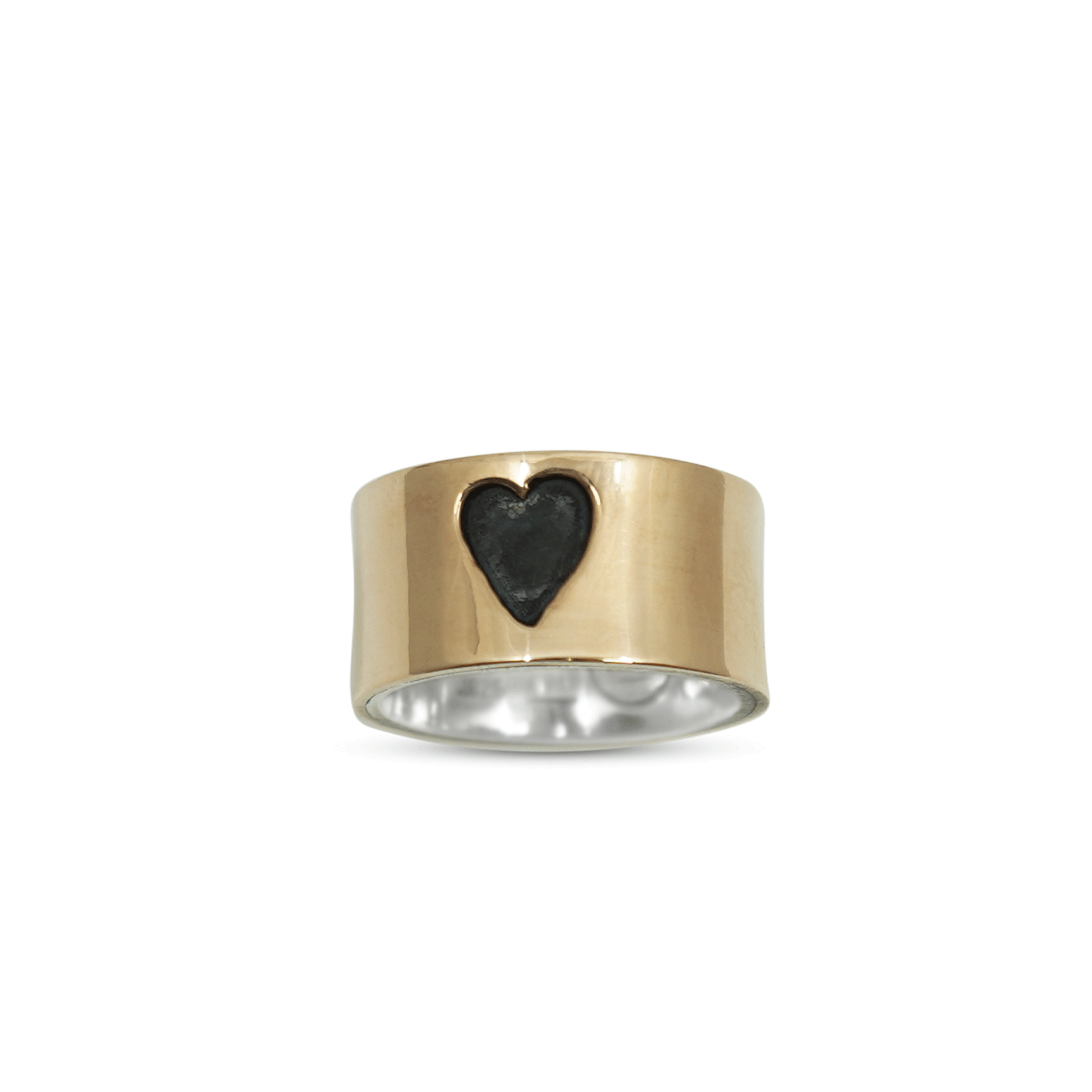 GEHAMERDE BRONZEN RING MET ZWART HART