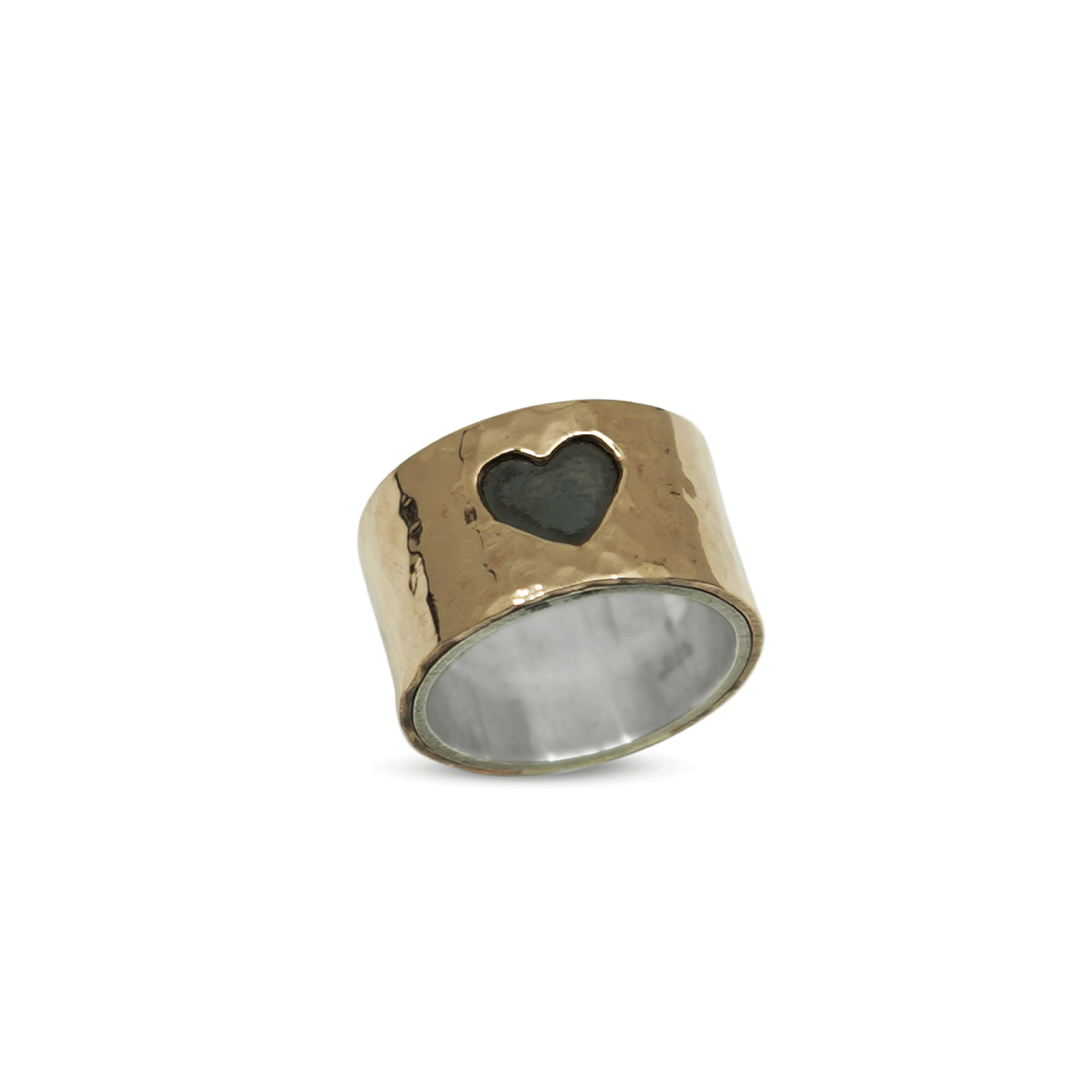 GEHAMERDE BRONZEN RING MET ZWART HART