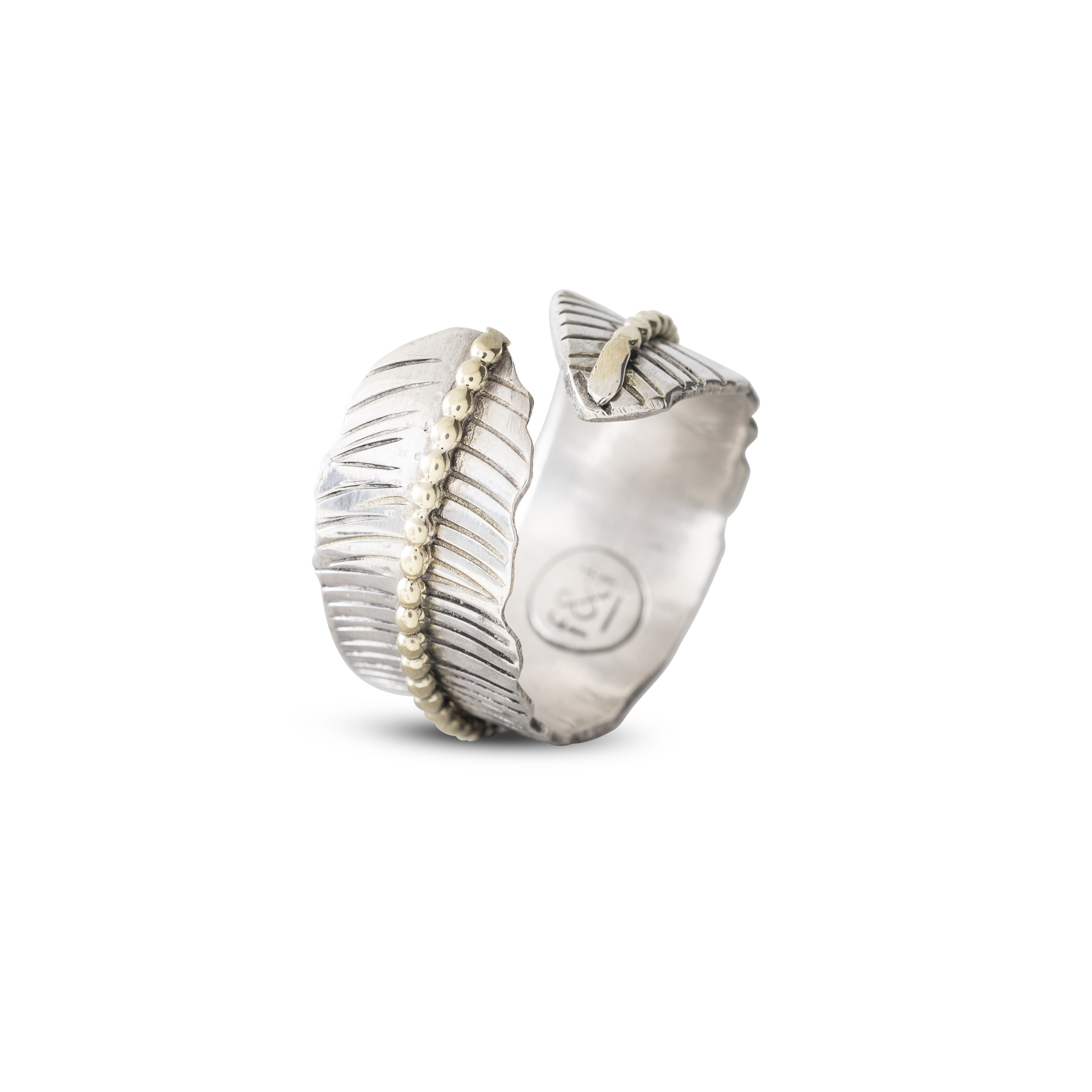 ZILVEREN RING MET MASSIEF GOUDDRAAD BOLLETJESRELIËF