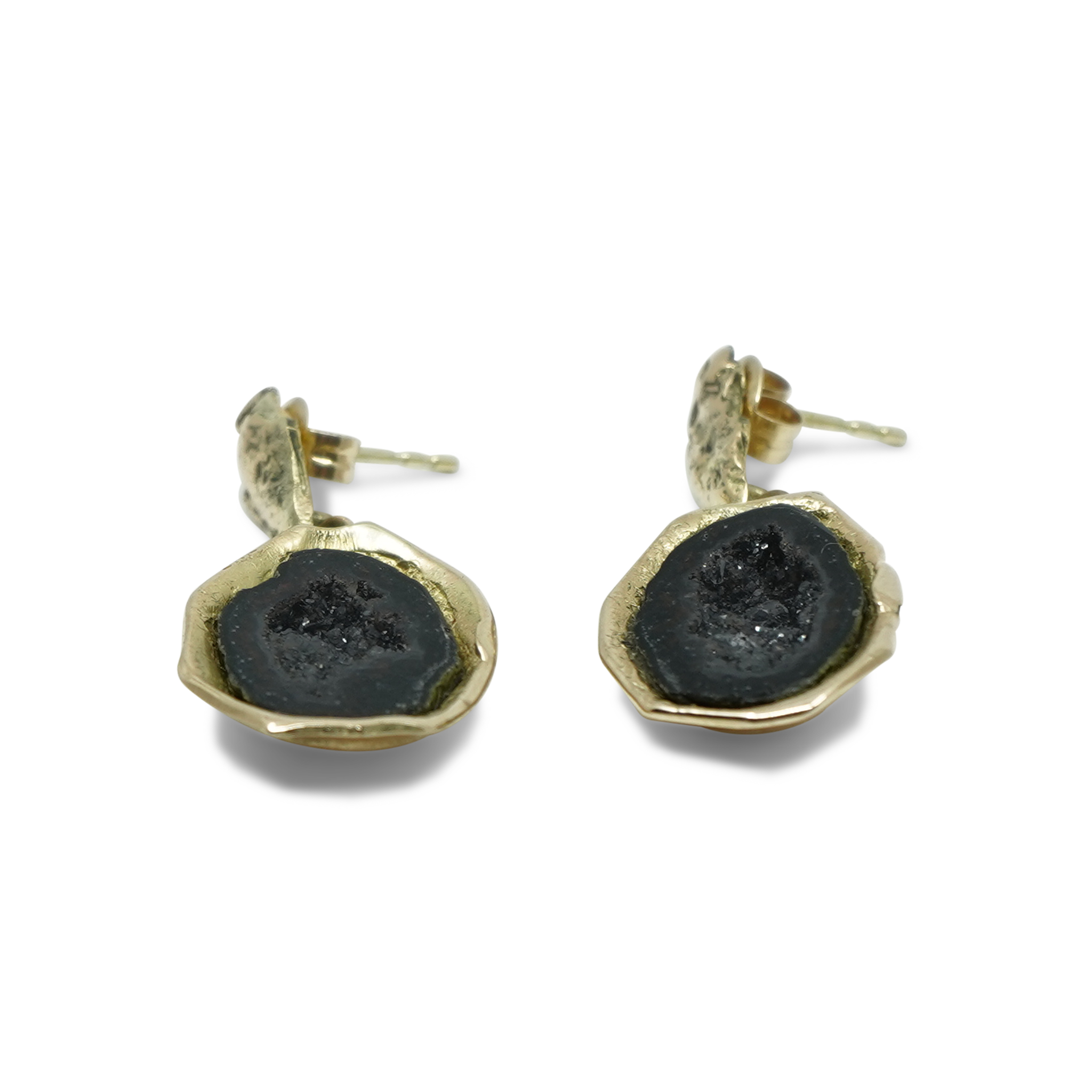 OORBELLEN MET MINI GEODEN GEVAT IN 14 KARAAT GOUD