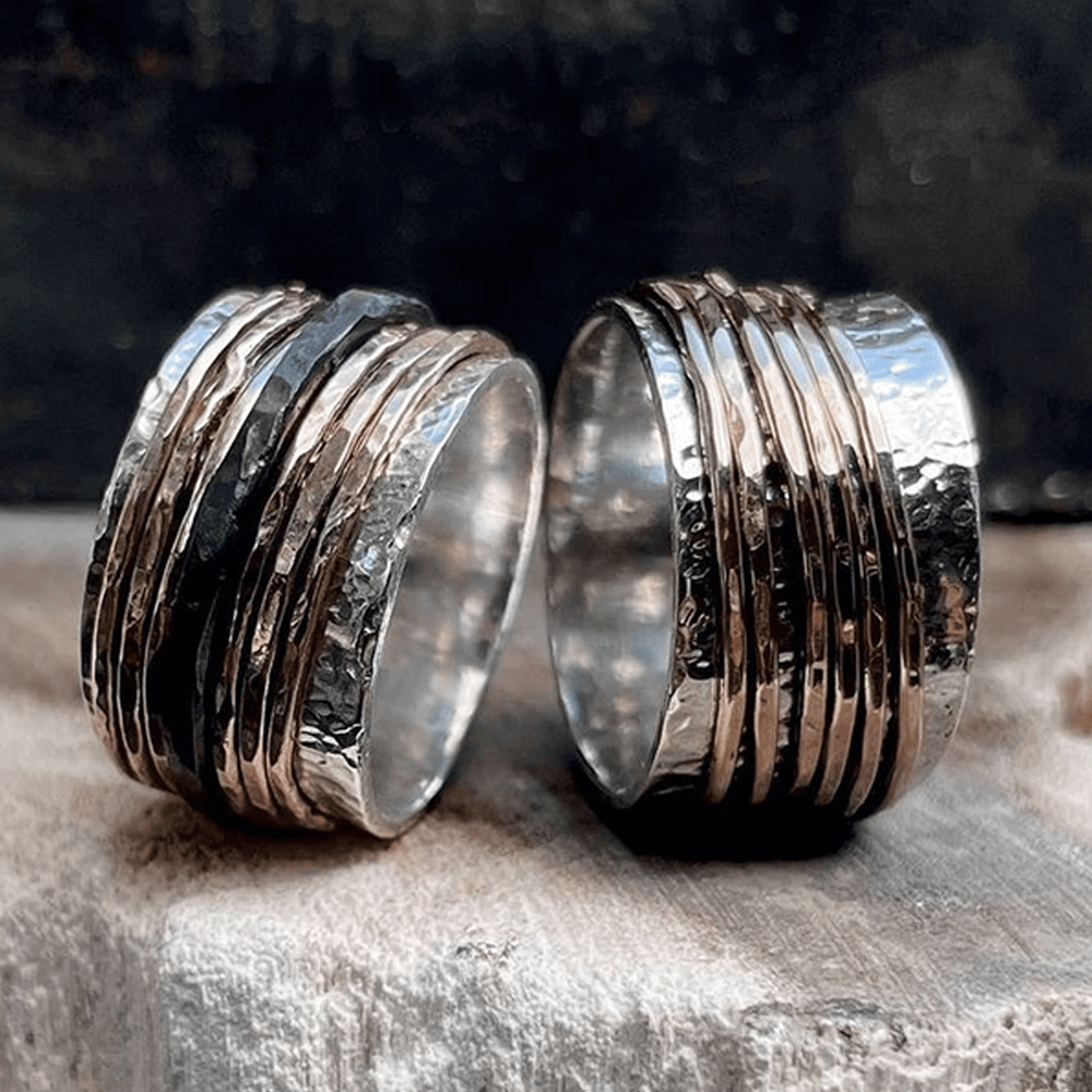 ZILVEREN GEHAMERDE RING MET BRONZEN RINGETJES