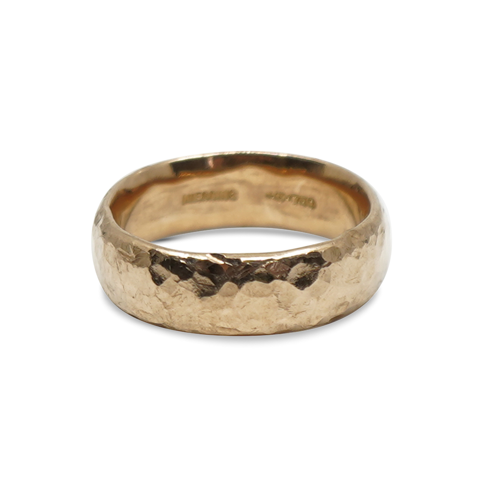 GOUDEN GEHAMERDE MANNENRING