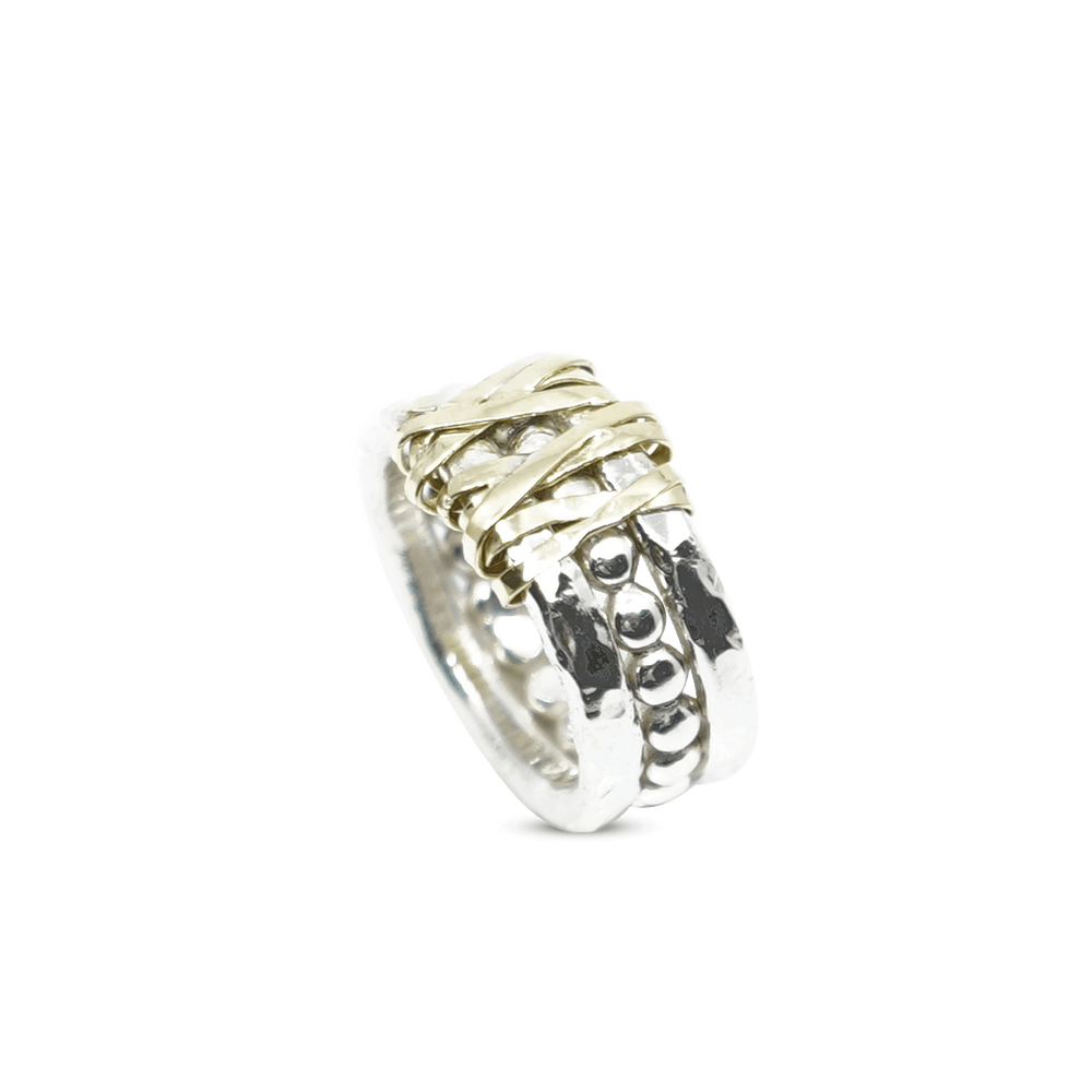 GEHAMERDE ZILVEREN RING MET 14K GOUDEN DRAAD