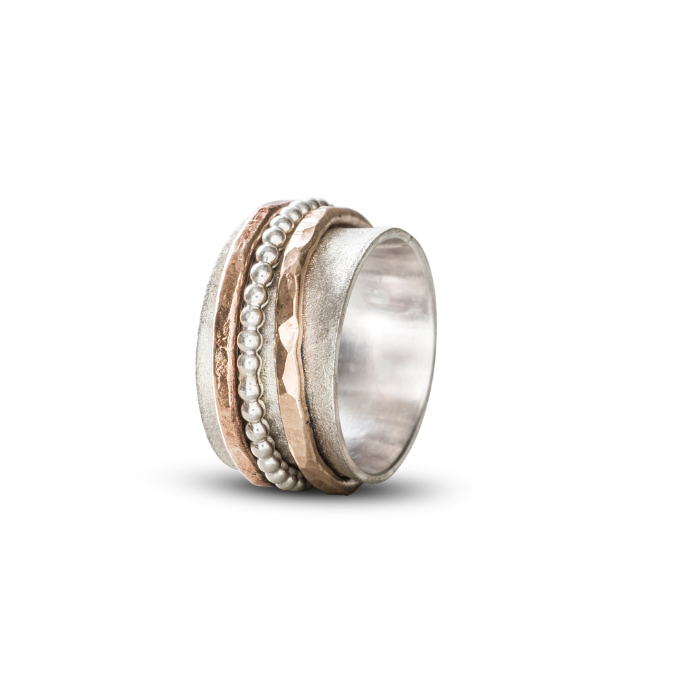 MATTE ZILVEREN RING MET DRIE LOSSE RINGETJES